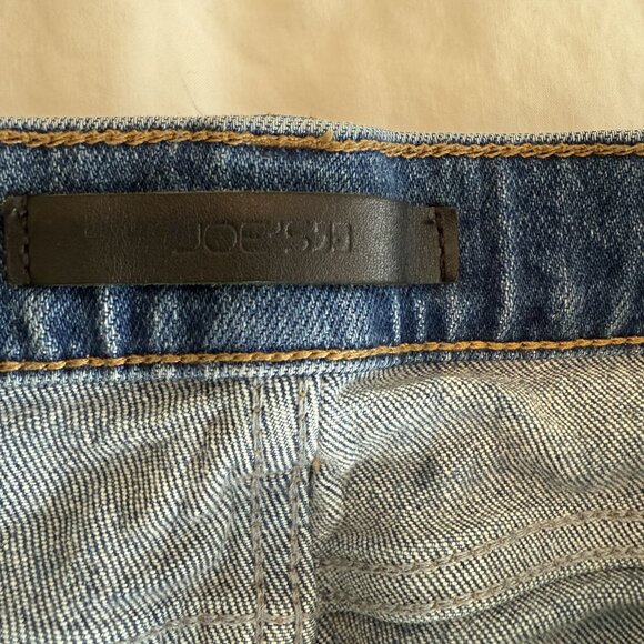 Joe's Jeans The Ozzie Maternity Jean Shorts - Size 26 - Picture 6 of 6